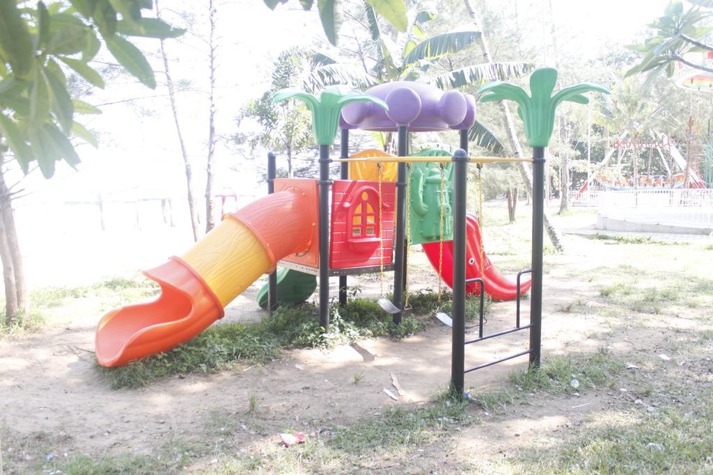 Mimiland Batu Payung Hotel Singkawang Buitenkant foto