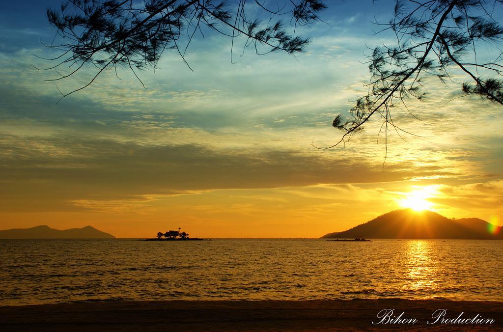 Mimiland Batu Payung Hotel Singkawang Buitenkant foto
